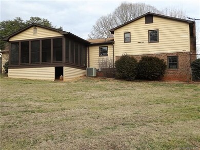 145 Kingswood Rd, Statesville, NC 28625 - photo 3