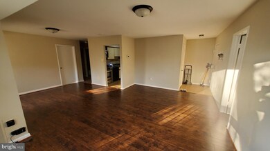 8875 Tamebird Ct unit CTK, Columbia, MD 21045 - photo 2