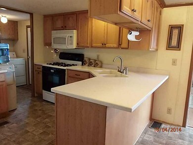 Cafeteria/Kitchen.