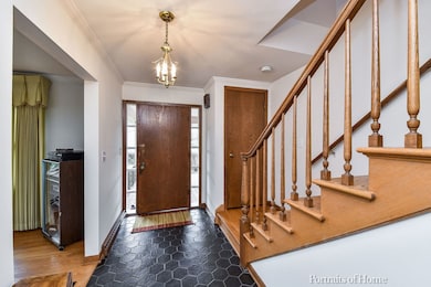 227 E Farnham Ln, Wheaton, IL 60189 - photo 3