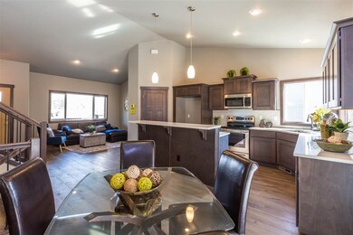 13520 N Mayfair Ln, Spokane, WA 99208 - photo 5