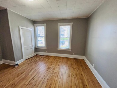 852 4th St E, Saint Paul, MN 55106 - photo 4