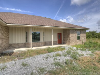 1091 N 4266, Pryor, OK 74361 - photo 2
