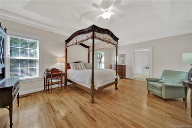 Large Master Suite with tray ceiling