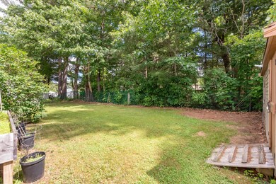 391 Wadleigh Falls Rd unit 4, Newmarket, NH 03857 - photo 6