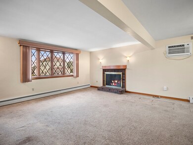 11 Dane St, Peabody, MA 01960 - photo 6
