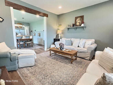 165 Lake Shore Ln, La Follette, TN 37766 - photo 7