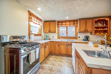 251 Pinnacle Hill Rd, New Hampton, NH 03256 - photo 2