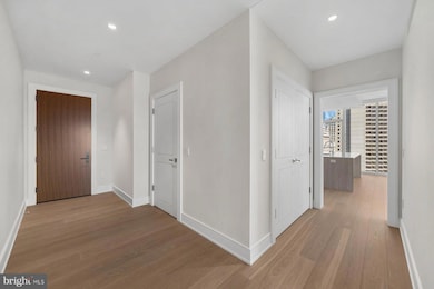 Arthaus unit 1902, Philadelphia, PA 19107 - photo 5