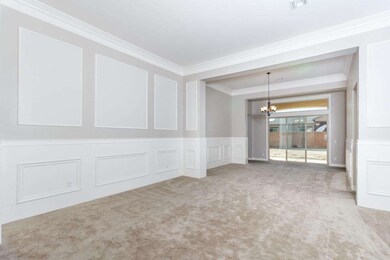 004_LIVING ROOM TO DINING ROOM