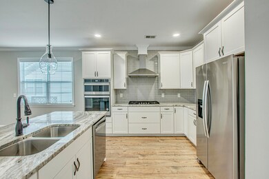 587 Yellow Leaf Ln, Summerville, SC 29486 - photo 6