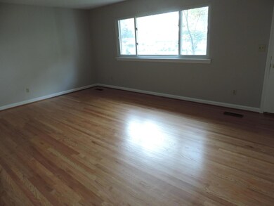 509 Marlow Dr, Hixson, TN 37343 - photo 6