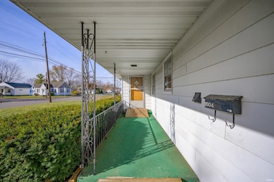 1604 W Cowing Dr, Muncie, IN 47304 - photo 3