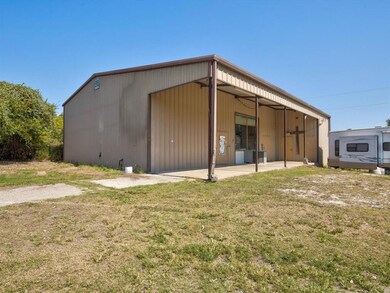 420 Jay Bird Ln, Springtown, TX 76082 - photo 7