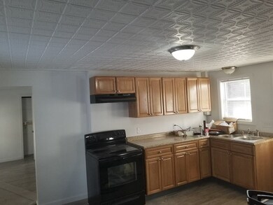 78 Sanborn St unit 1L, Franklin, NH 03235 - photo 3