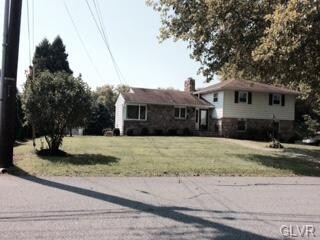 358 Old Orchard Dr, Easton, PA 18045 - photo 2