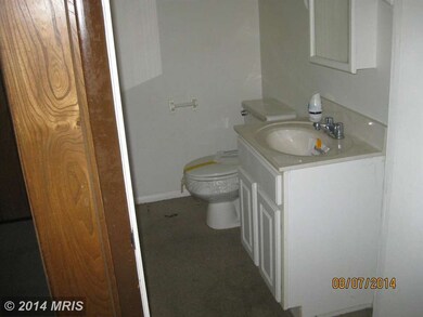 1104 Linkside Dr, Parkville, MD 21234 - photo 6