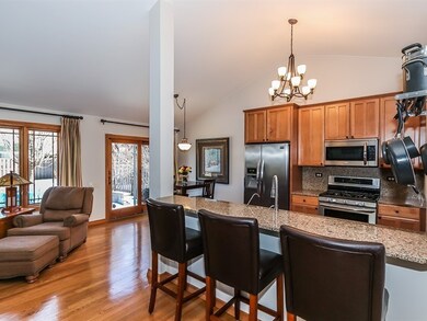 1103 Sawmill Ln, Algonquin, IL 60102 - photo 2