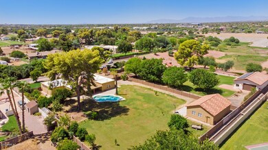 2630 W Mesquite St-large-043-010-Aerial