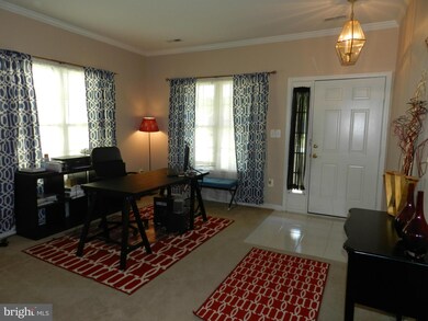 6909 Castleton Dr, Fredericksburg, VA 22407 - photo 4