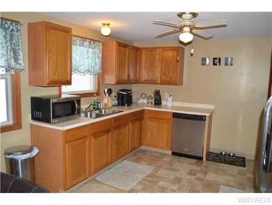 869 Lee Ave, North Tonawanda, NY 14120 - photo 6