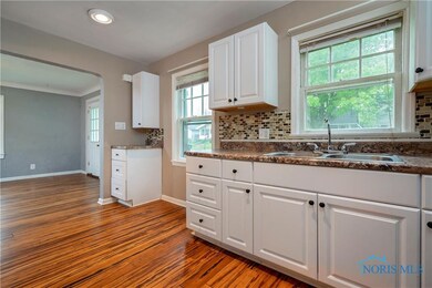 2015 Fairfax Rd, Toledo, OH 43613 - photo 4