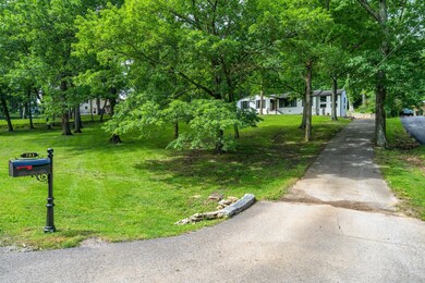 703 Clematis Dr, Nashville, TN 37205 - photo 4