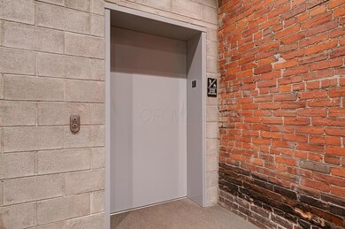 225_n_4th_203-5
