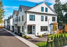 286 Nevada St unit 286, Newton, MA 02460 - photo 2