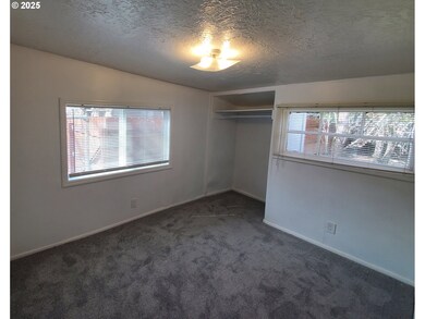 21 NE 5th St, Gresham, OR 97030 - photo 6