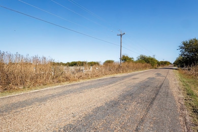 5814 Woodard Ave, Cleburne, TX 76033 - photo 3