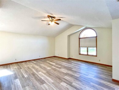 1315 Turkey Creek Dr, McPherson, KS 67460 - photo 2