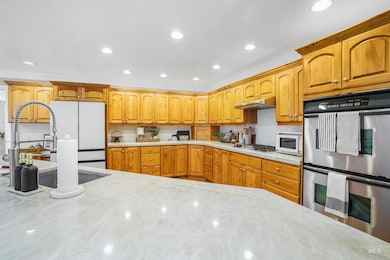 308 W 2nd St, Declo, ID 83323 - photo 5