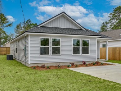 125 Lance Ln, Crawfordville, FL 32327 - photo 4