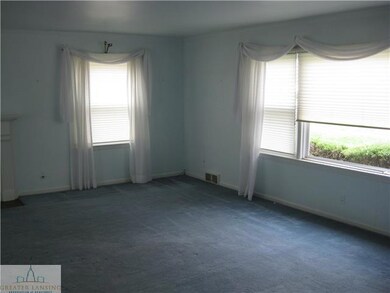 415 Mcpherson Ave, Lansing, MI 48915 - photo 3