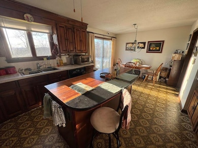 8 Colburn Rd, Brookline, NH 03033 - photo 2