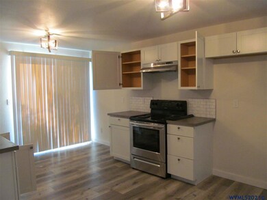 116 SW Railroad St, Sheridan, OR 97378 - photo 2