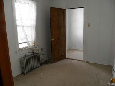 244 W Ridge St, Coaldale, PA 18218 - photo 7