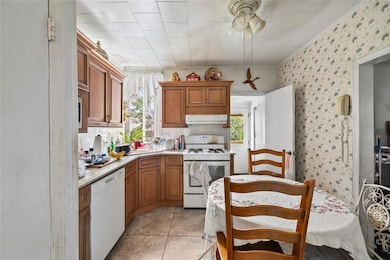 42 Edgewood Ave, Yonkers, NY 10704 - photo 7