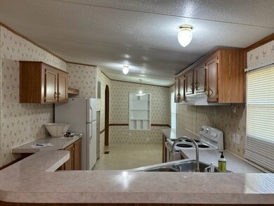 4604 Riverbend Ct, Tifton, GA 31793 - photo 4