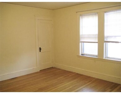 16 Templeton Pkwy unit |PARKWAY, Watertown, MA 02472 - photo 5