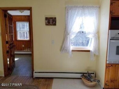 244 Oregon Turnpike, Honesdale, PA 18431 - photo 6