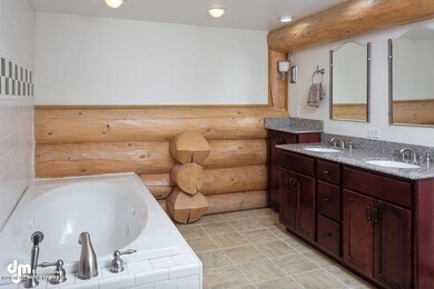 Master Bathroom_DMD_9164-SMALL
