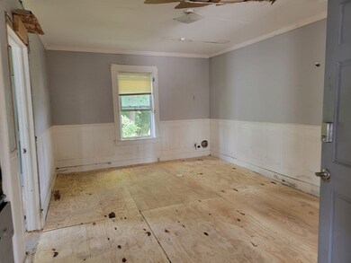 5-7 Hayes Ave, Greenfield, MA 01301 - photo 4