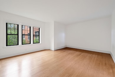 5469 S Ingleside Ave unit 2N, Chicago, IL 60615 - photo 4