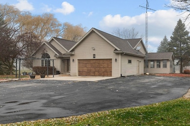 W7171 Rogersville Rd, Fond Du Lac, WI 54937 - photo 4