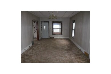 2235 Lyon St, Des Moines, IA 50317 - photo 2