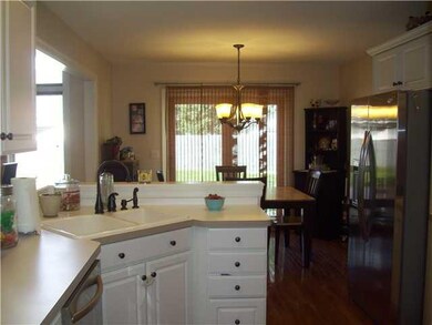 Kitchen. Large eat-in kitchen with sliding patio d