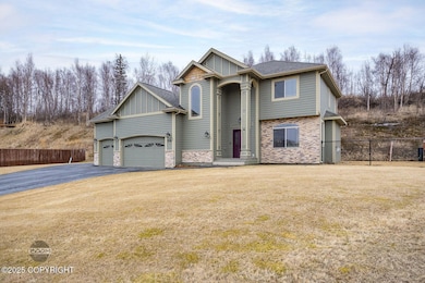 2-web-or-mls-5136 E Capon Cir-2