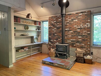 629 Glen Rd, Peru, VT 05152 - photo 4